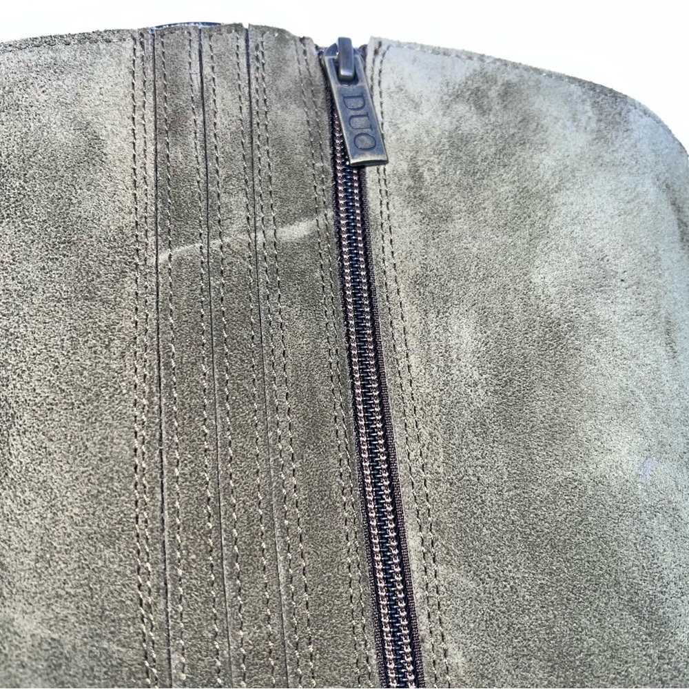 Urban Outfitters Duo Brand Olive Green Suede 2.5” Heeled Cowboy Boots Size 40EU - Picture 8 of 11